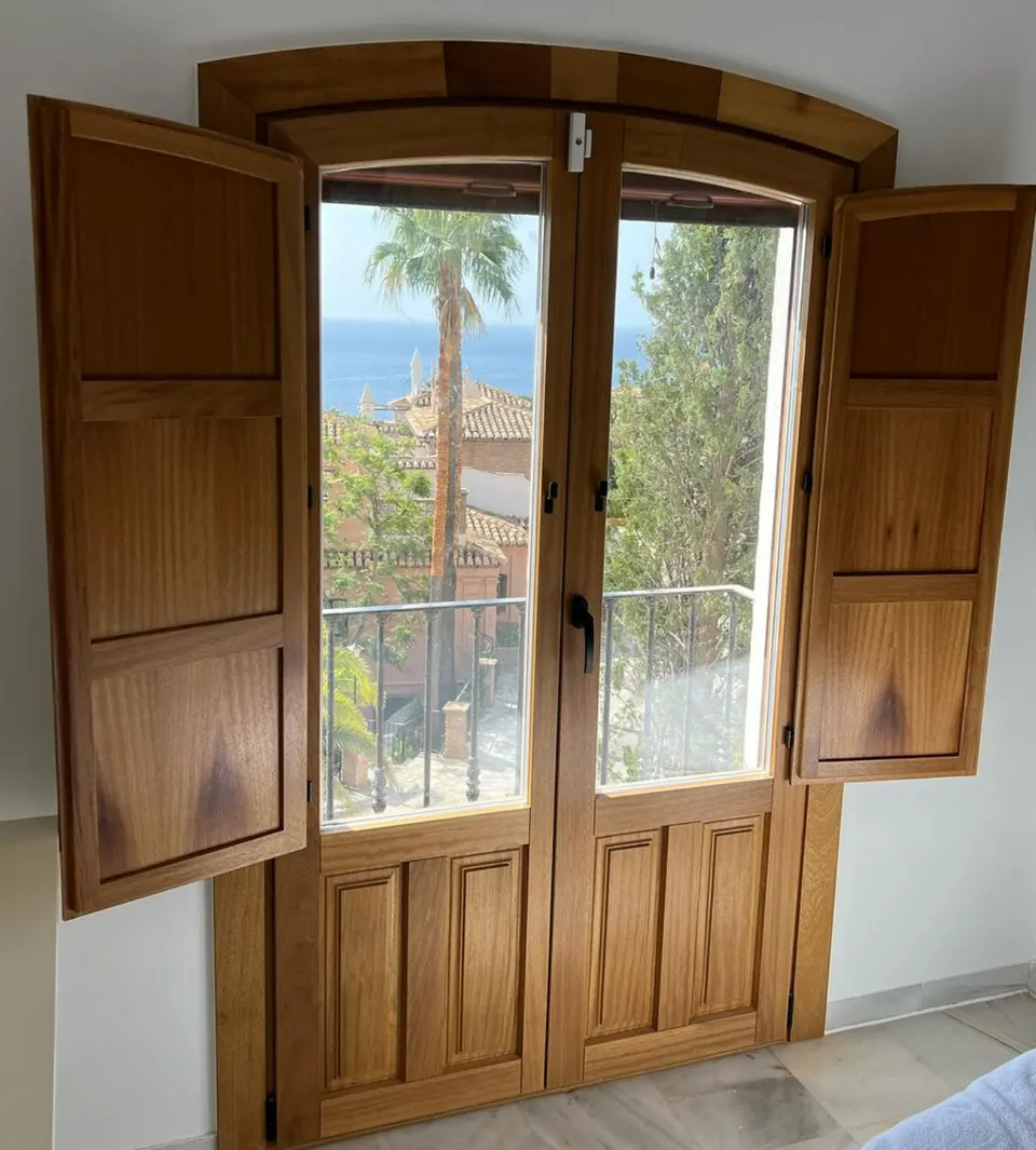 Ventanas y puertas, trabajo 5 de Carpintería FL Florentino